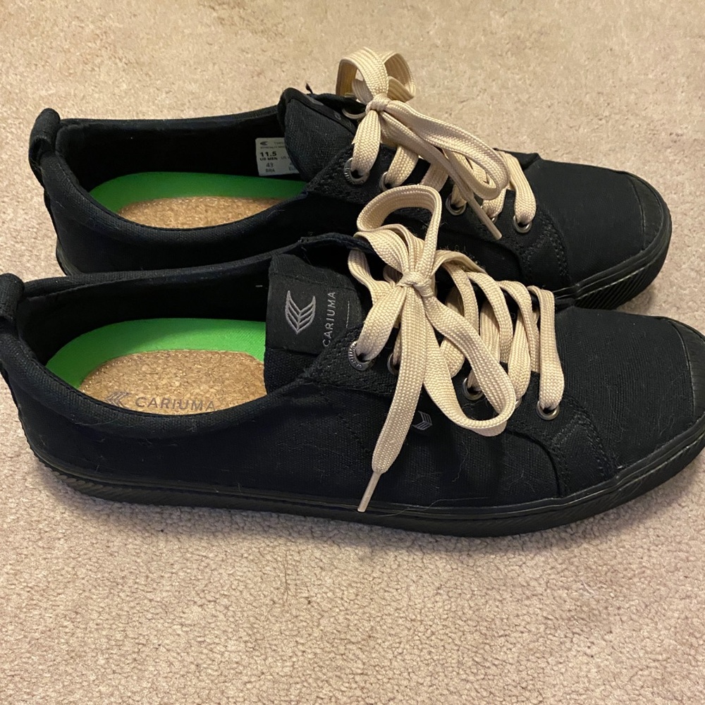 Cariuma black canvas sneakers size 12